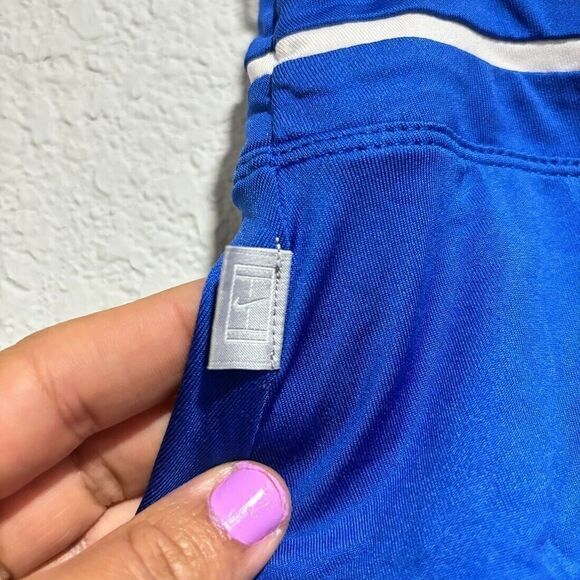 Nike Dri-Fit Essential Victory Tennis Women's Athletic Mini Skort Medium in Blue - Picture 5 of 6
